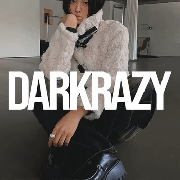 Pogny Tteokbokki Buckle Fur Jacket