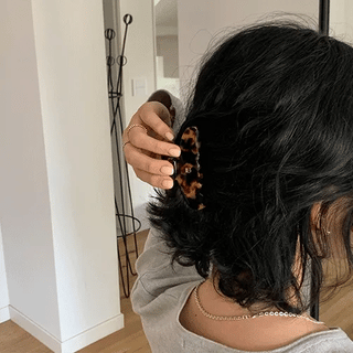 Veronica Daily Hair Clip