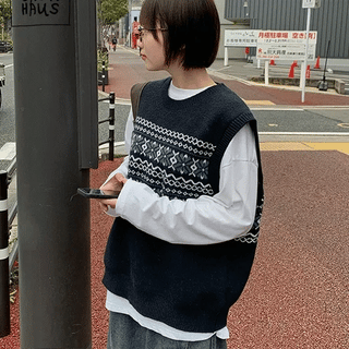 Daviz Snowflake Knit Vest