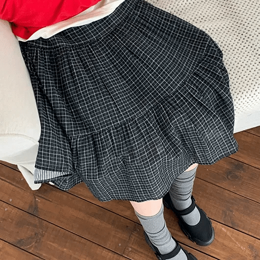 Zikan Check Shirred Midi Skirt