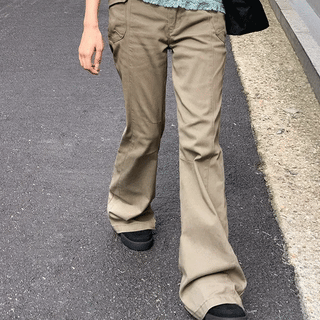 Cyanne Vintage Cargo Bootcut Cotton Pants