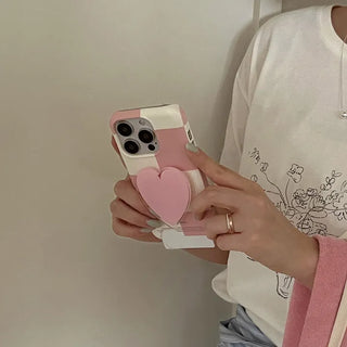 Soft Checkerboard iPhone 16 Pro Card Holder Hard Case
