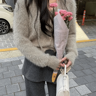 Pine Needle V-Neck Strap Cardigan