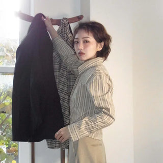 Code crop shirt