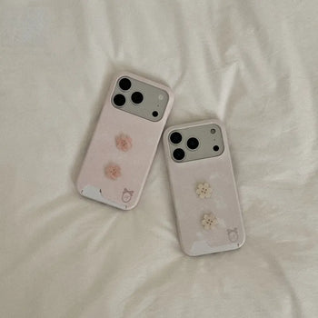 Pearl Bloom iPhone 17 Pro Card Holder Hard Galaxy Case Parts