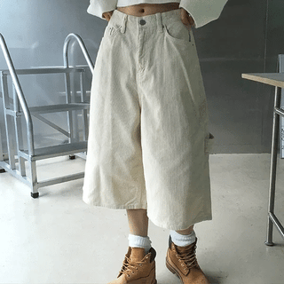 Patch Carpenter Corduroy Bermuda Pants