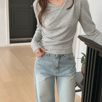 Rug Drape Tee -
