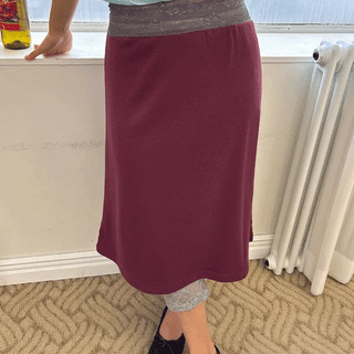 [Built-in Underpants] STUD SLIT MIDI SKIRT