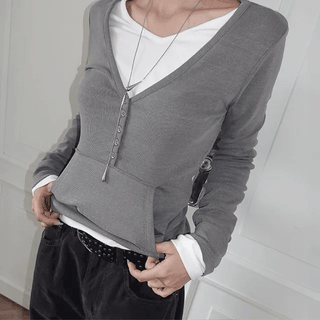 Laje Henley Neck Pocket Slim Fit V-Neck Long Sleeve T-Shirt