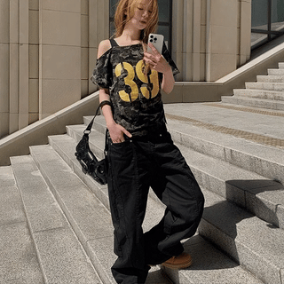 Wide cotton pants with a front slit detail