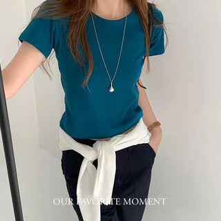 Stretchy Basic Slim Fit T-shirt
