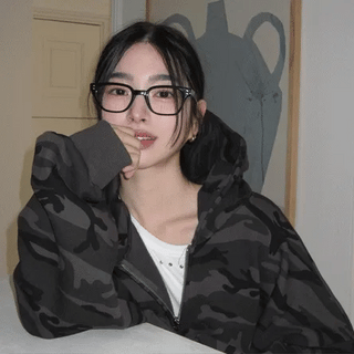 camo eyelet hooded zip-up