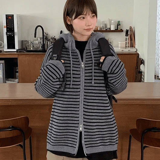 Choint Two-Way Striped Knit Zip-Up Hoodie