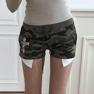 black washed hot pants