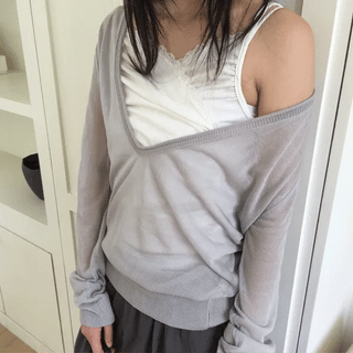 Summer Tring Deep V-Neck Knit (2 colors)