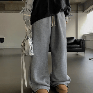 Nova String Wide Training Pants