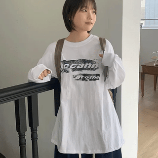 Yando Lettering Oversized Long Sleeve Tee
