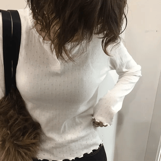 V-Lace T-shirt