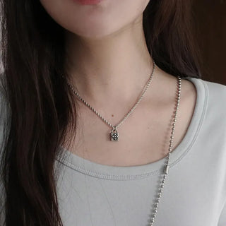 Amoren Vintage Lock Pendant Necklace