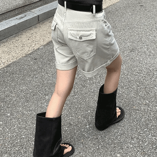 Fitted Roll-up Cotton Shorts