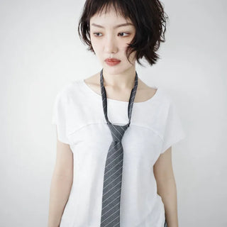 Hermetic cut-out tee