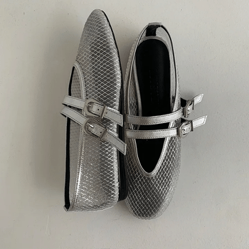 UM Mesh Flat Shoes
