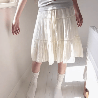 Nine color-block lace ribbed knee socks