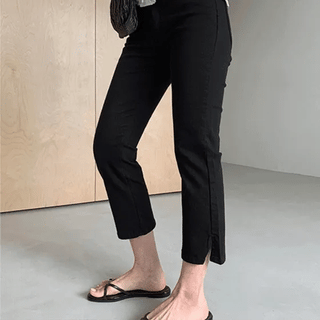 Nutri Stretch Slit Capri Pants