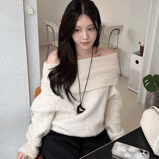 Sez Boucle Off-shoulder Knit