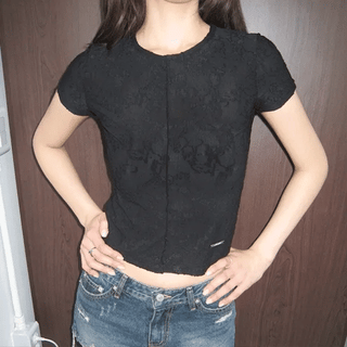 Lace track V-neck T-shirt