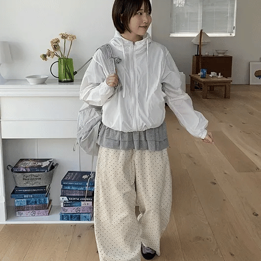 Bayan Line Hooded Wind Jumper
