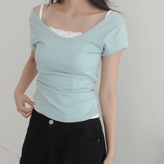 Ondel U-neck slim fit short-sleeve t-shirt