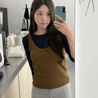 Kipo U-neck layered sleeveless top