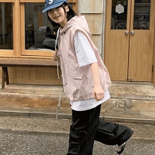 Yoati Two-Way String Hooded Vest