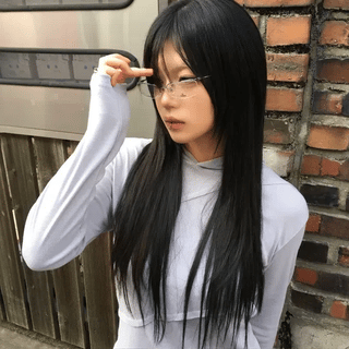 Finger snap hoodie