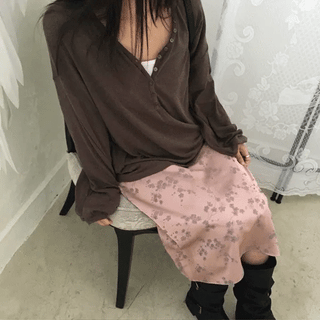 Button V Loose Long Sleeve Tee