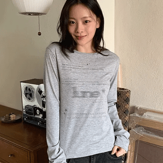 Reputs Lettering Print Long Sleeve T-shirt