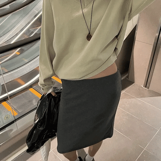Daily Natural V-Neck Knit