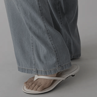 Truth Thumb Flipflops Midi Heels
