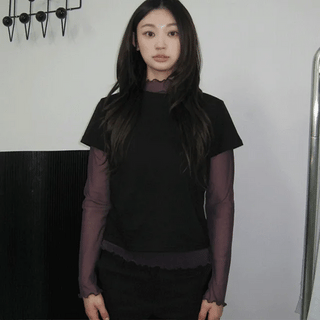 colored button T-shirt