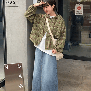 Conta Check Patch Boxy Hoodie Shirt