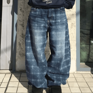 Washing balloon cargo pants