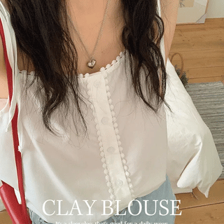 Dinu Lace Embroidered Frill Sleeveless Blouse