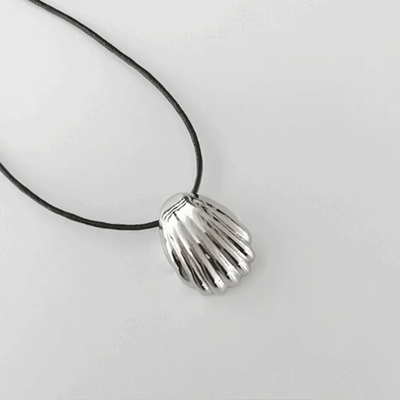 Eor Shell Drop Necklace