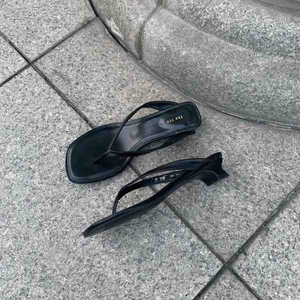 Square heel flip-flop sandals