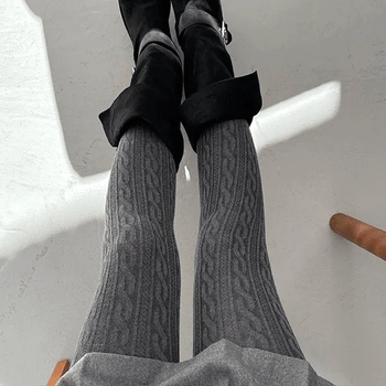 Cable knit pantyhose