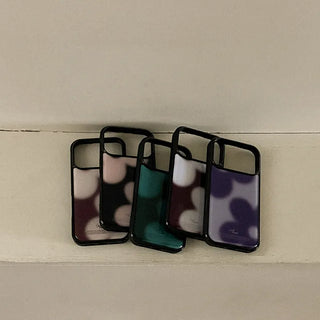 hazy flower iPhone 18 Galaxy Epoxy Black Bumper Case