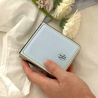 Basic Bloom Galaxy Z-Flip Fold 8 MagSafe Silver Bumper Case