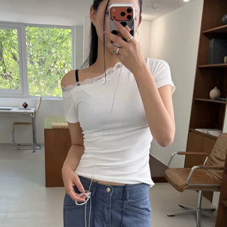 LACE OFF SHOULDER TOP
