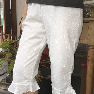 Derson Lace Shirred Banding Capri Pants